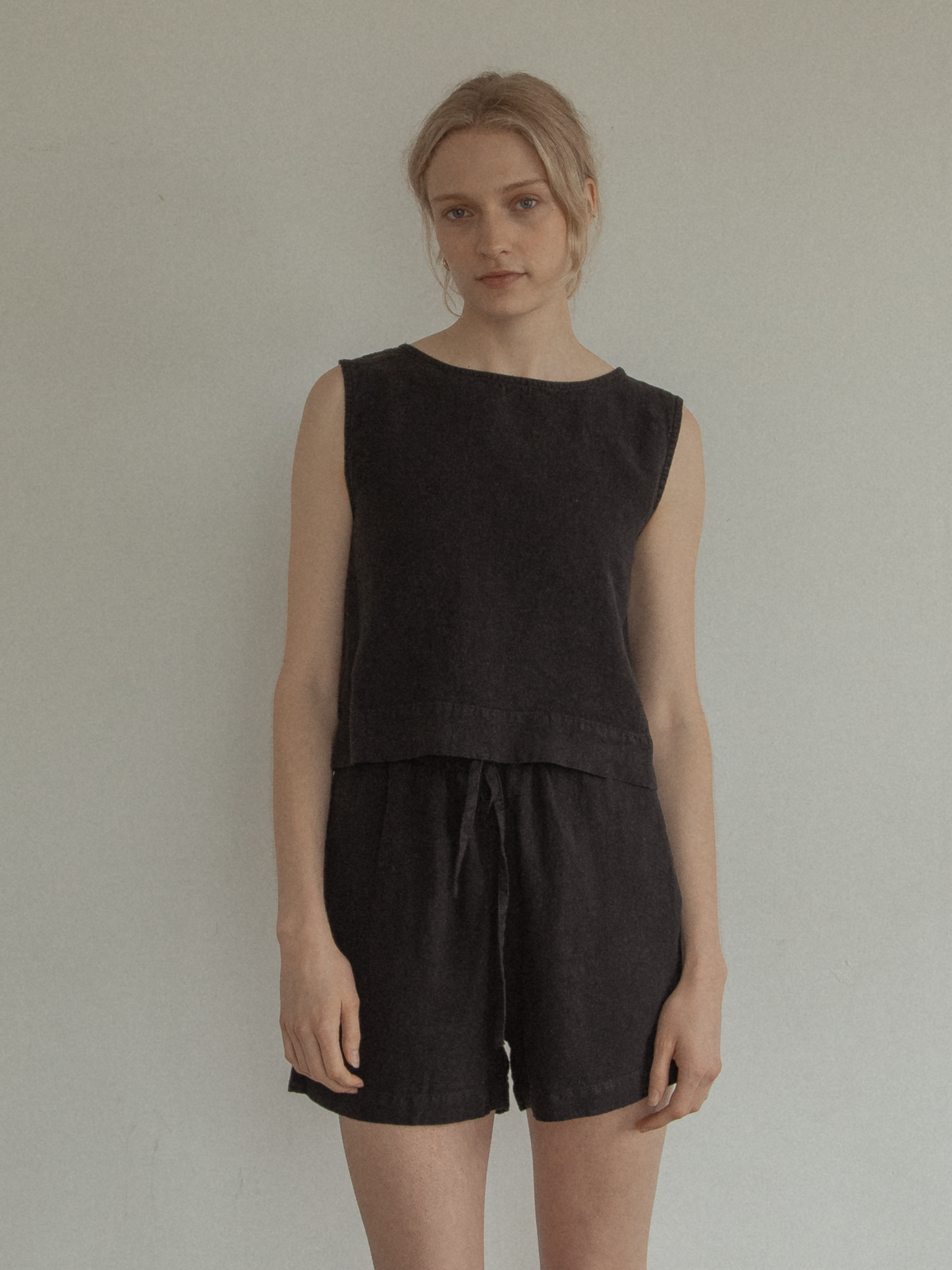 August Short in Noir