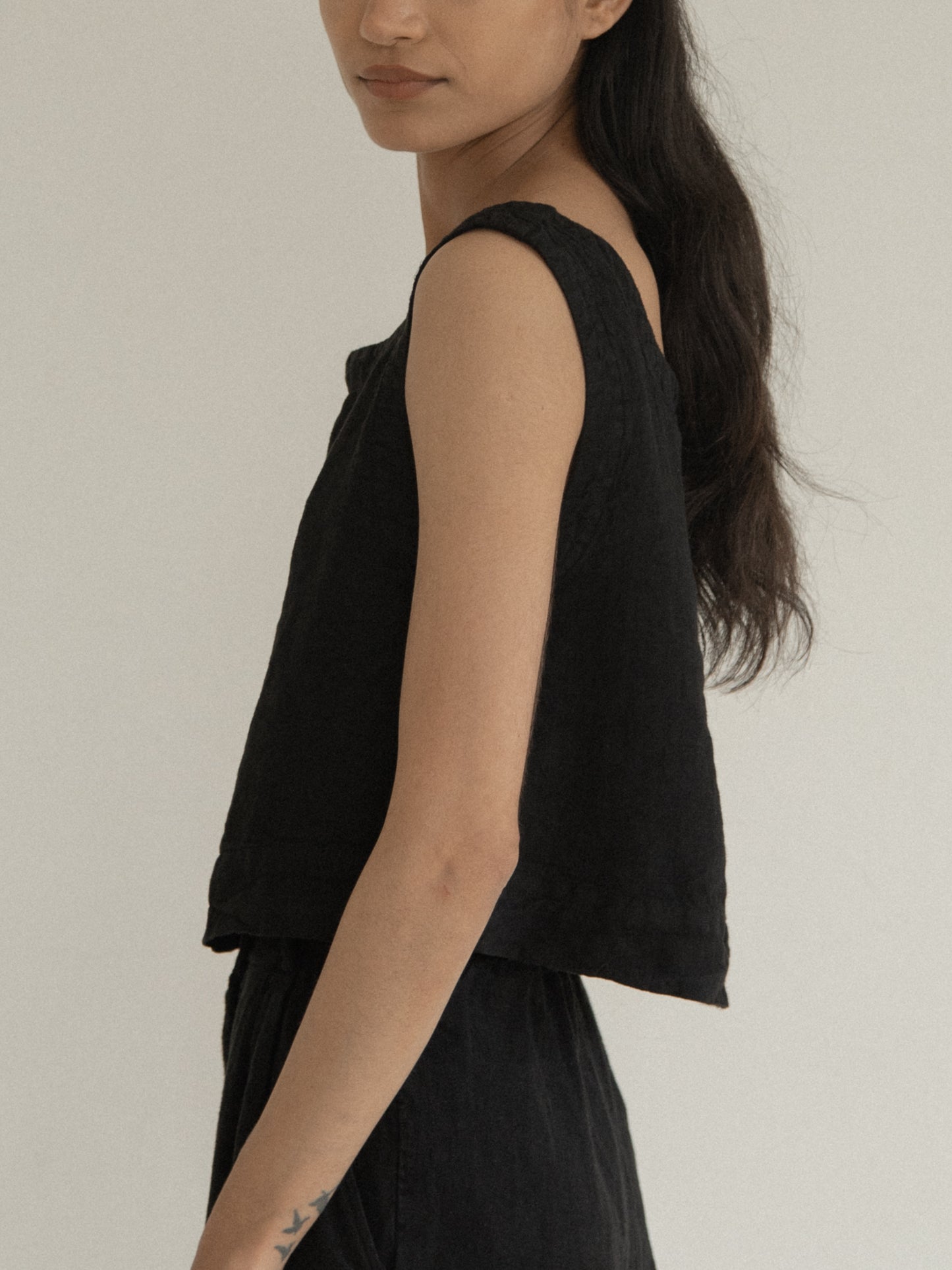 Luna Top in Noir