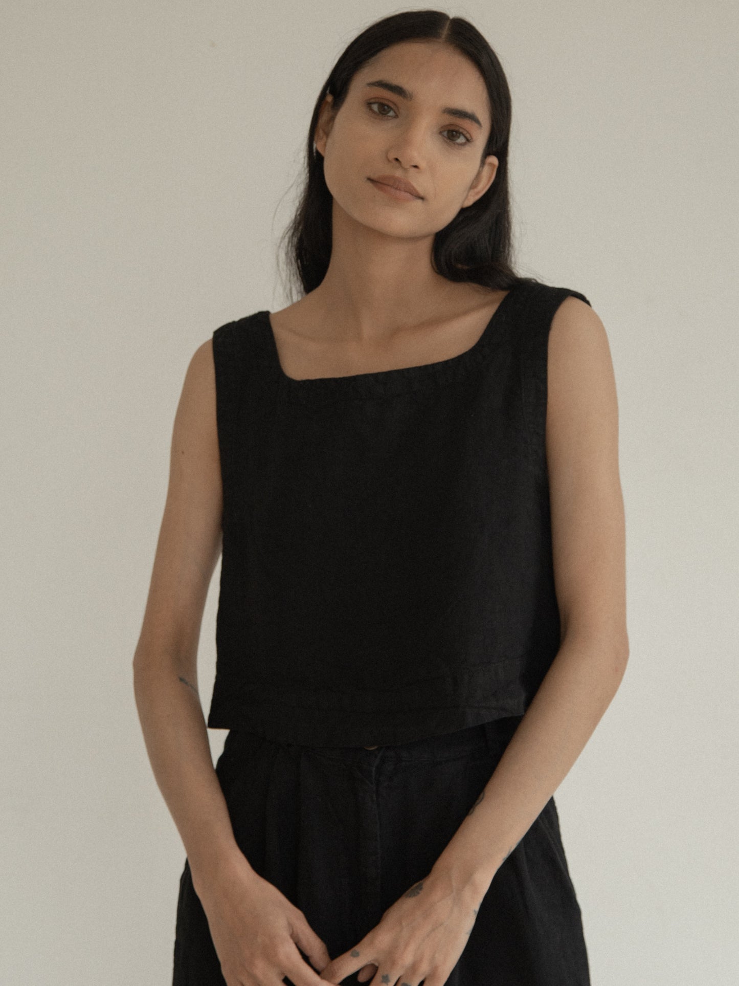 Luna Top in Noir