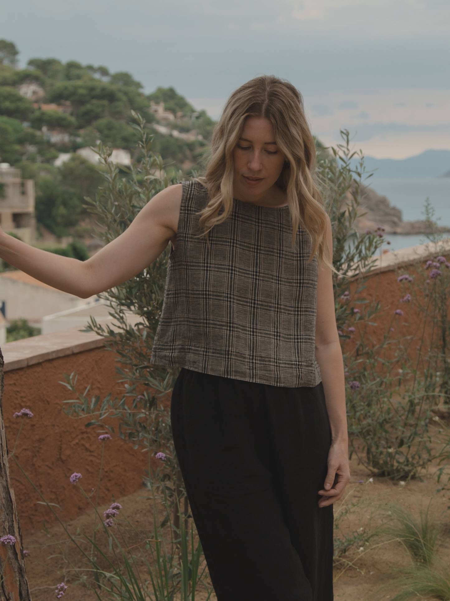 Finley Top Grey Plaid