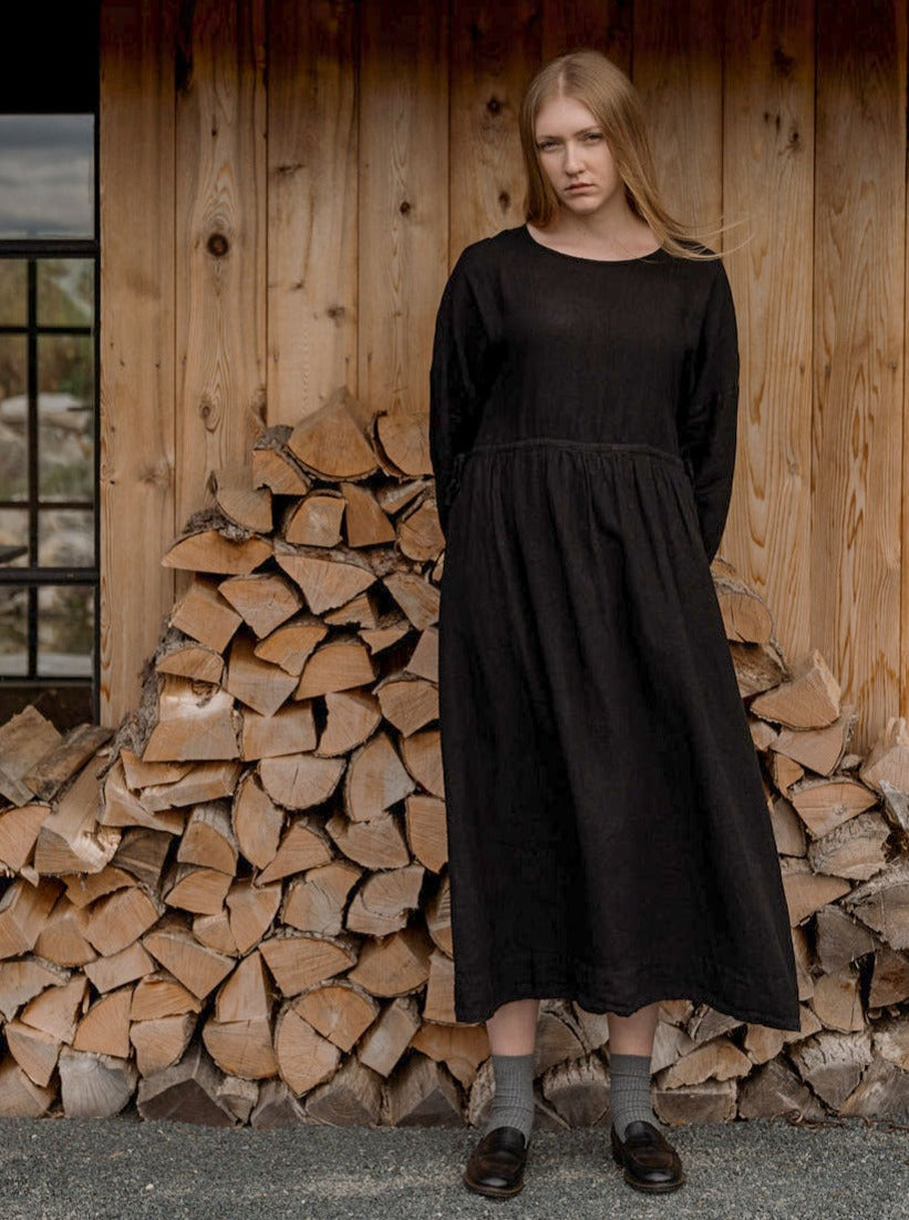 Bea Dress in Noir