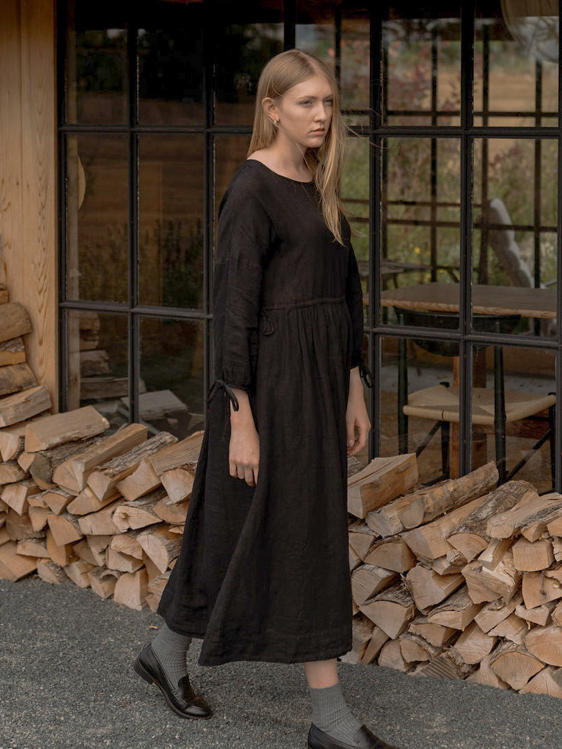 Bea Dress in Noir