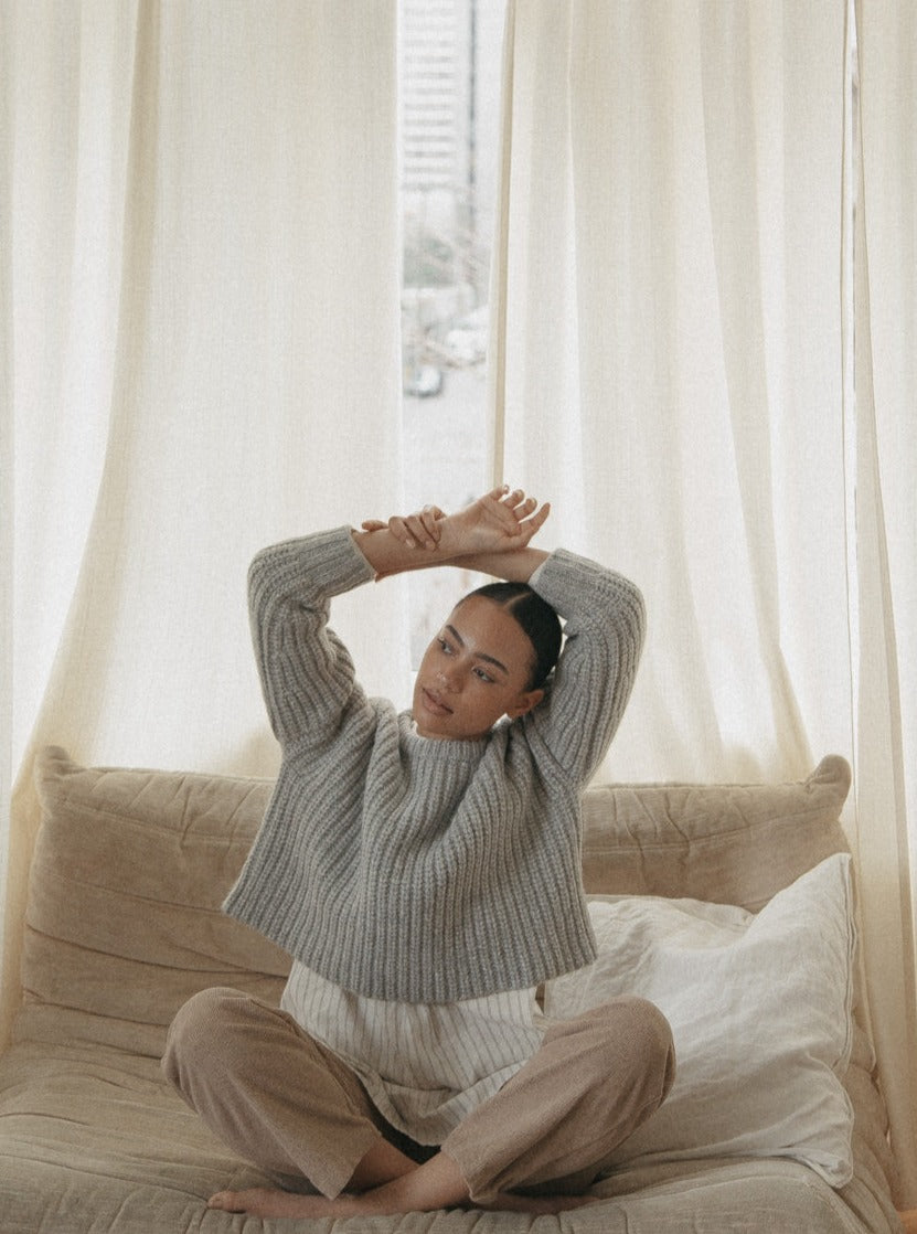 Parker Pullover in Stone
