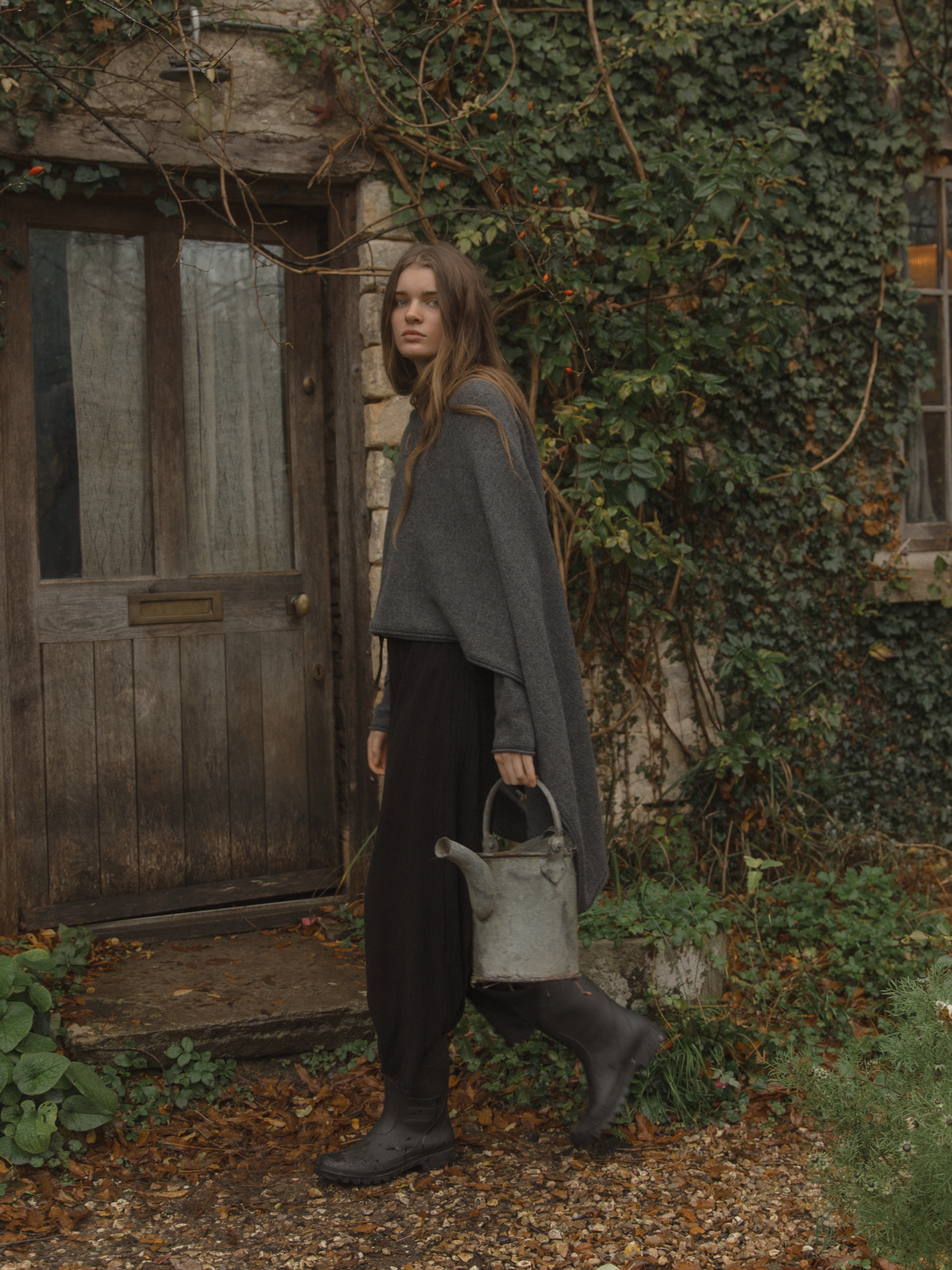 Vale Blanket Scarf Charcoal