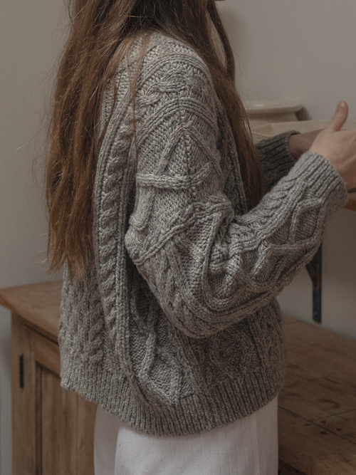 Leah Pullover Charcoal – Gillian Stevens