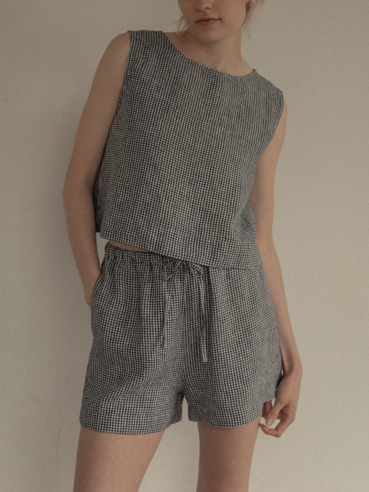August Short in Gingham Noir