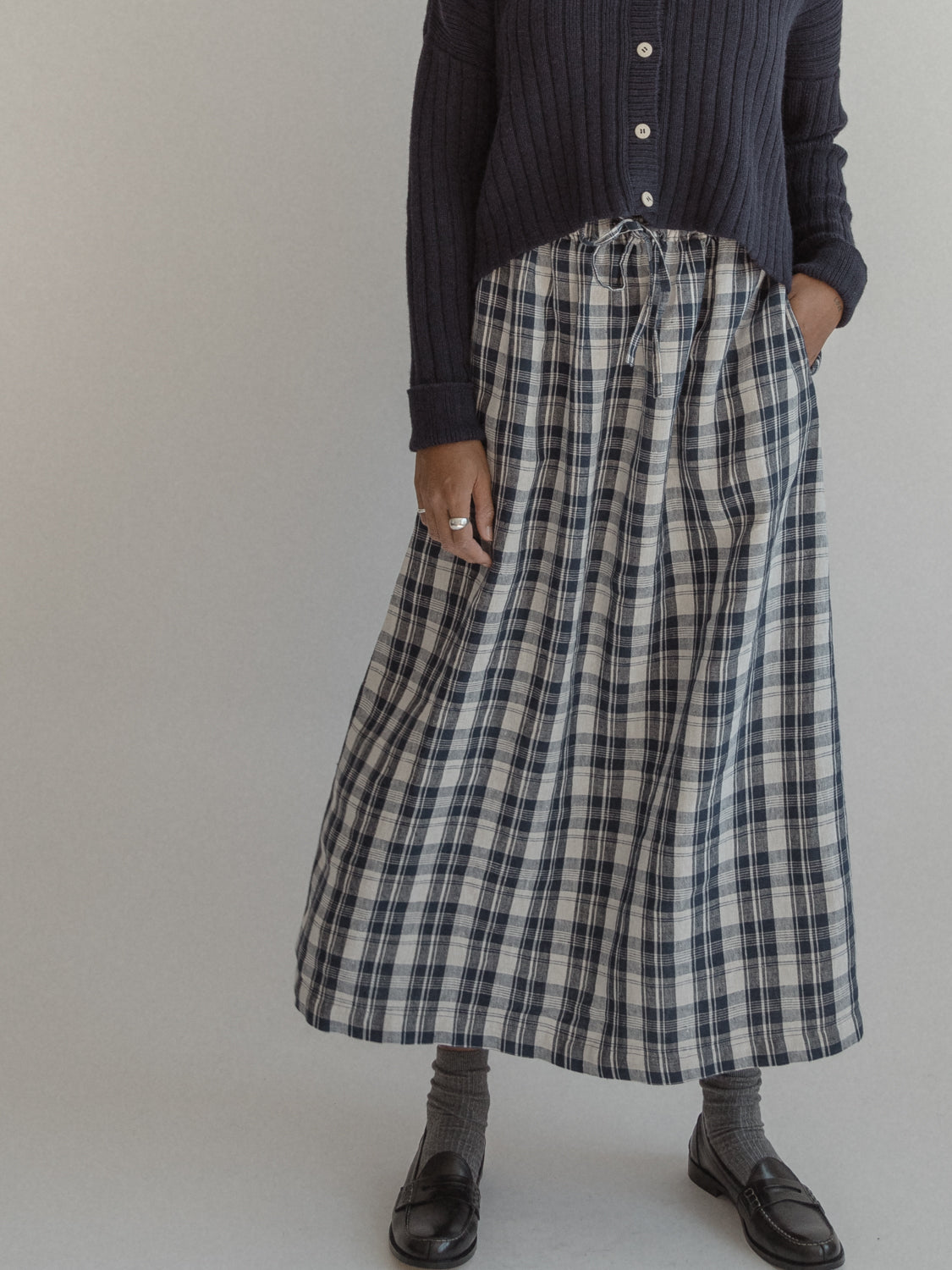 Navy grey plaid on sale skirt