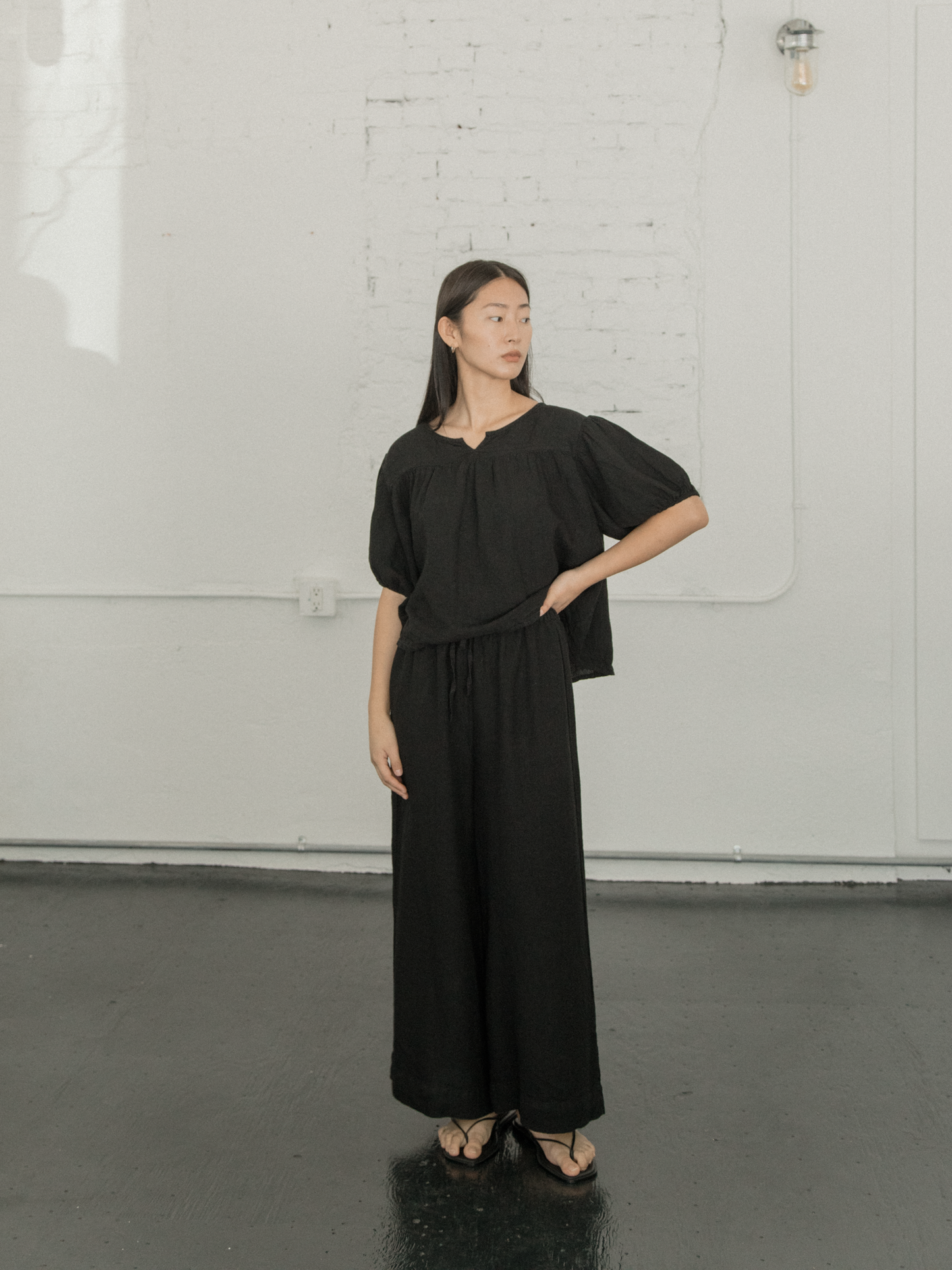 Ines Pant Noir